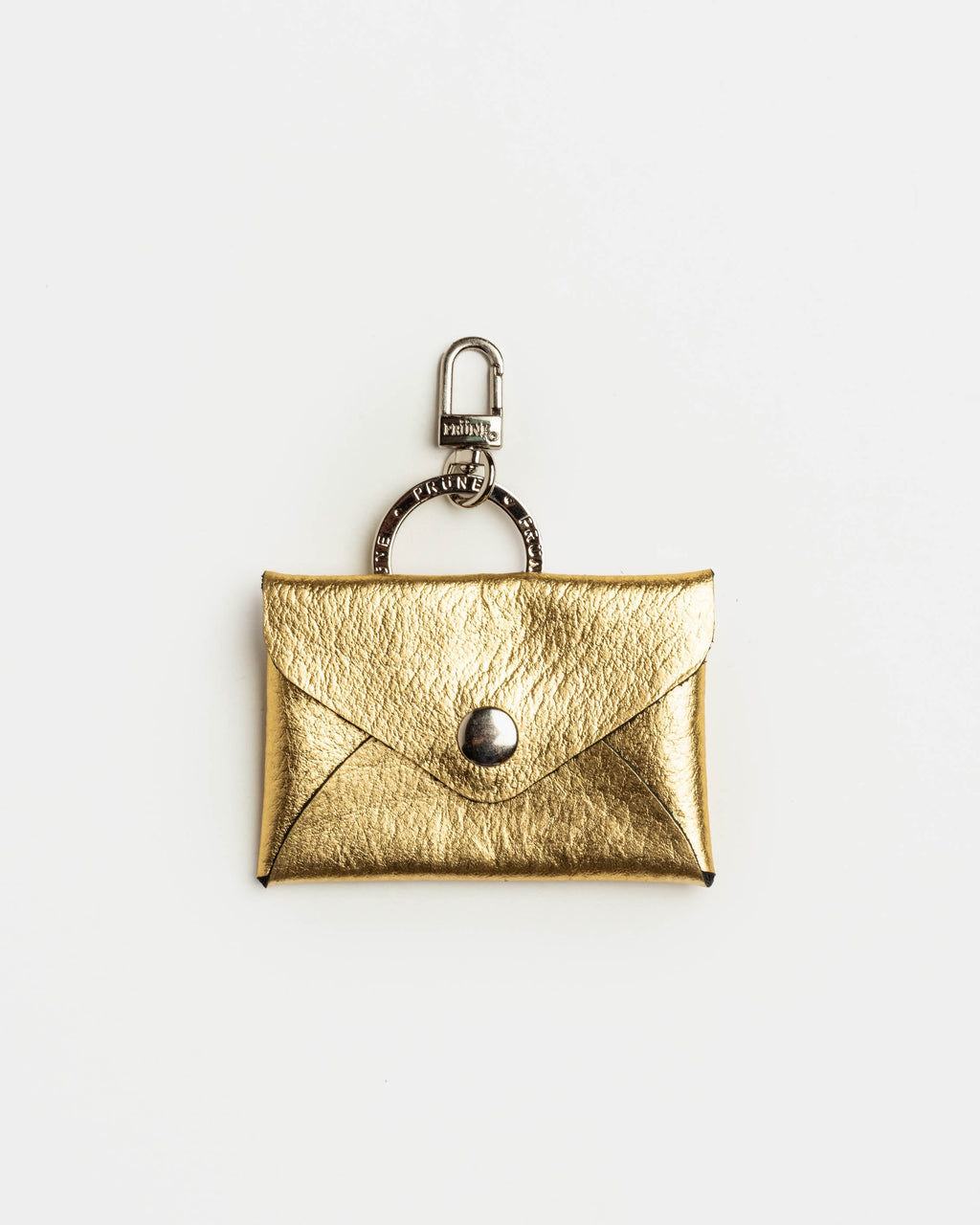 Llavero Charm Mila en cuero graneado metalizado