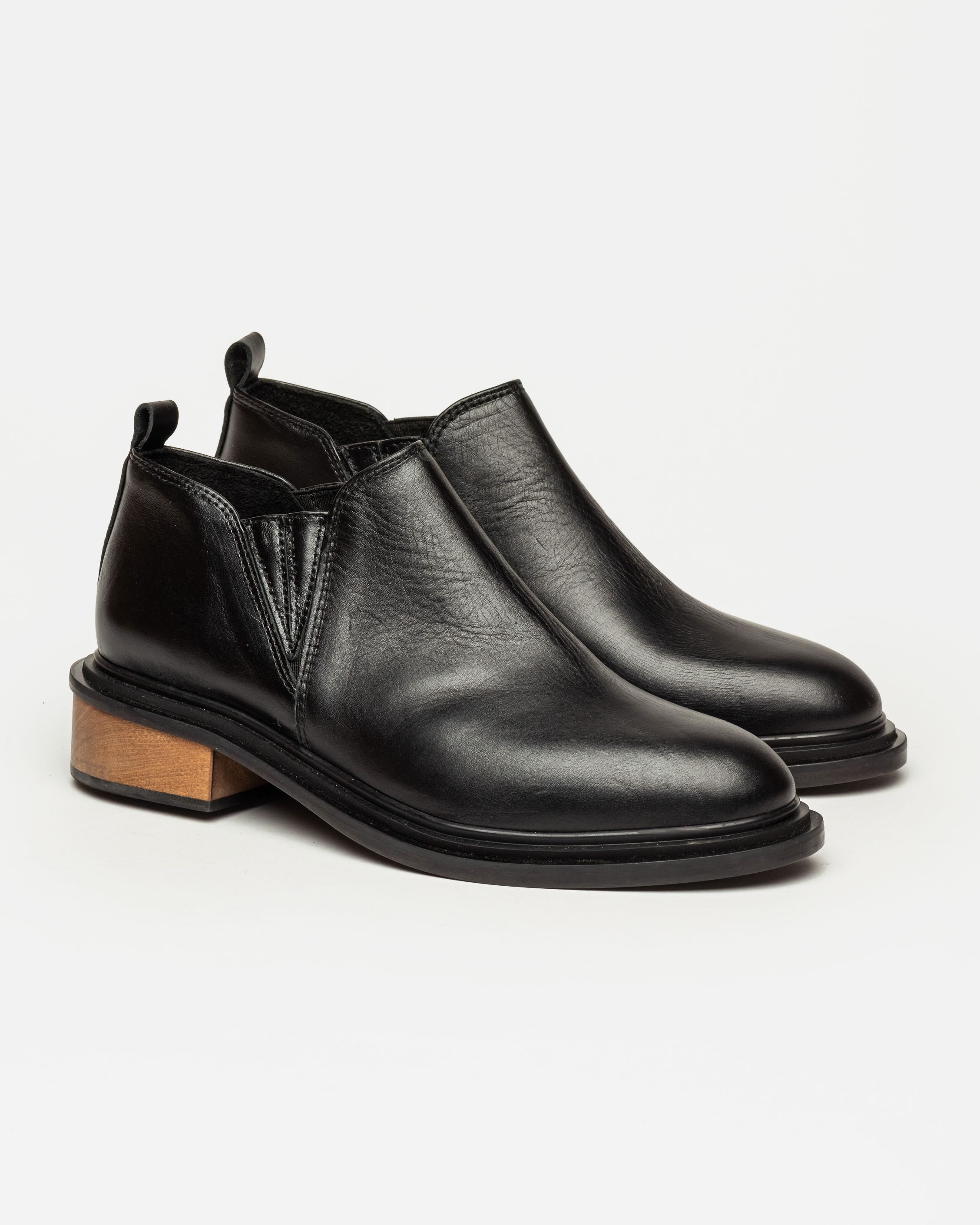 Bota caña baja Parker en cuero liso